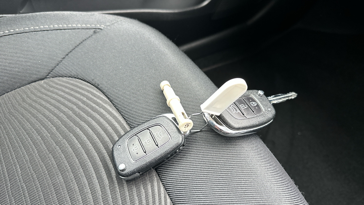 Used Hyundai i10 2018 for sale - 77136079: Photo 20