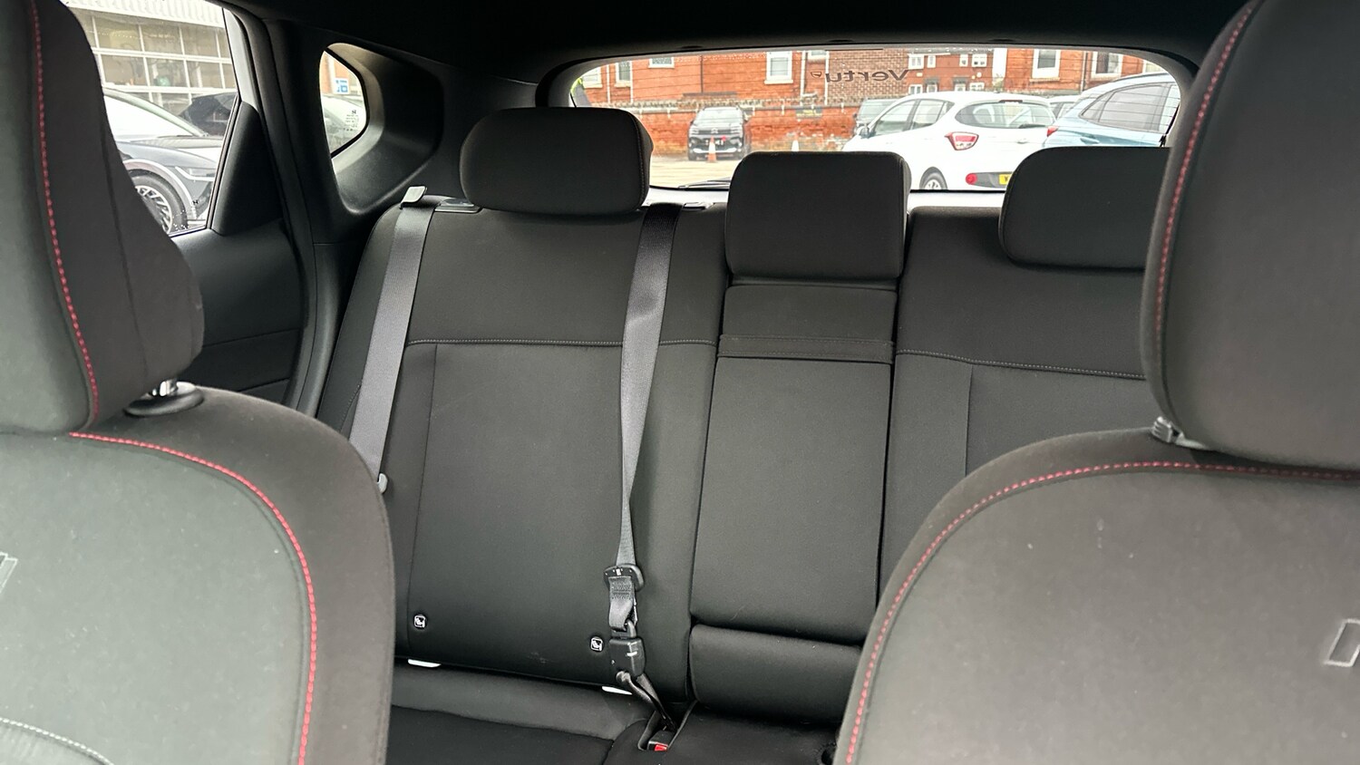 Used Hyundai KONA 2025 for sale - 76891614: Photo 15