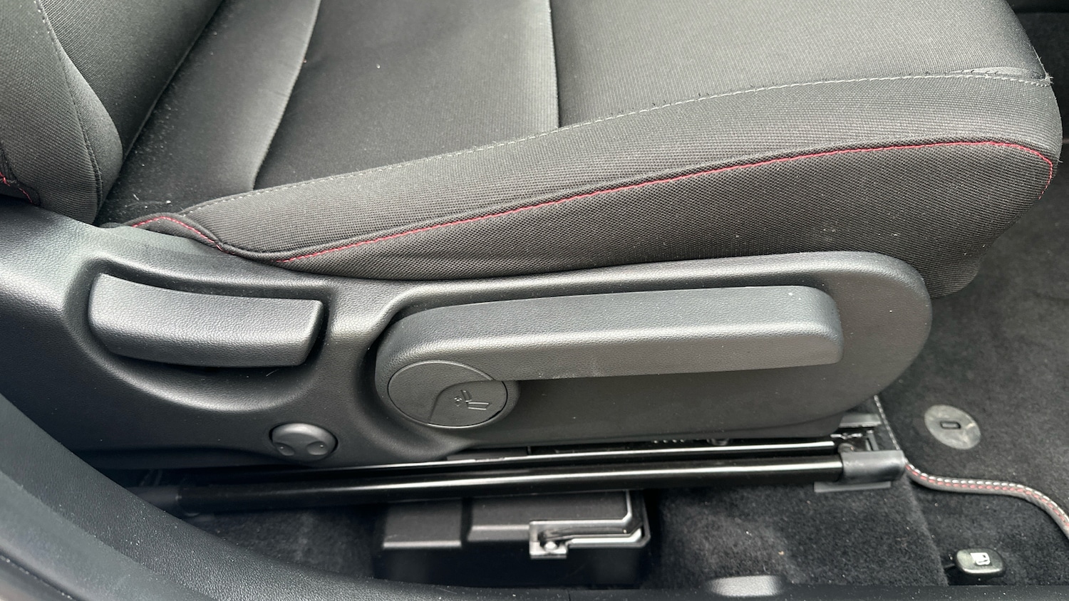 Used Hyundai KONA 2025 for sale - 76891614: Photo 32