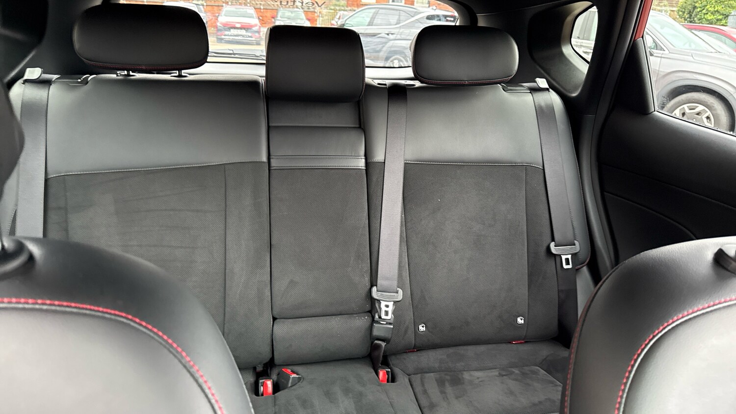 Used Hyundai KONA 2025 for sale - 76492076: Photo 15