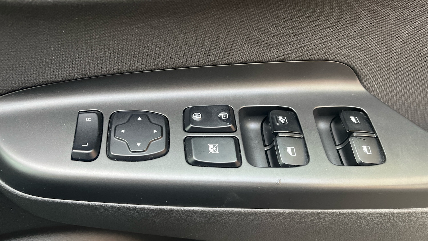 Used Hyundai KONA 2020 for sale - 76905941: Photo 29