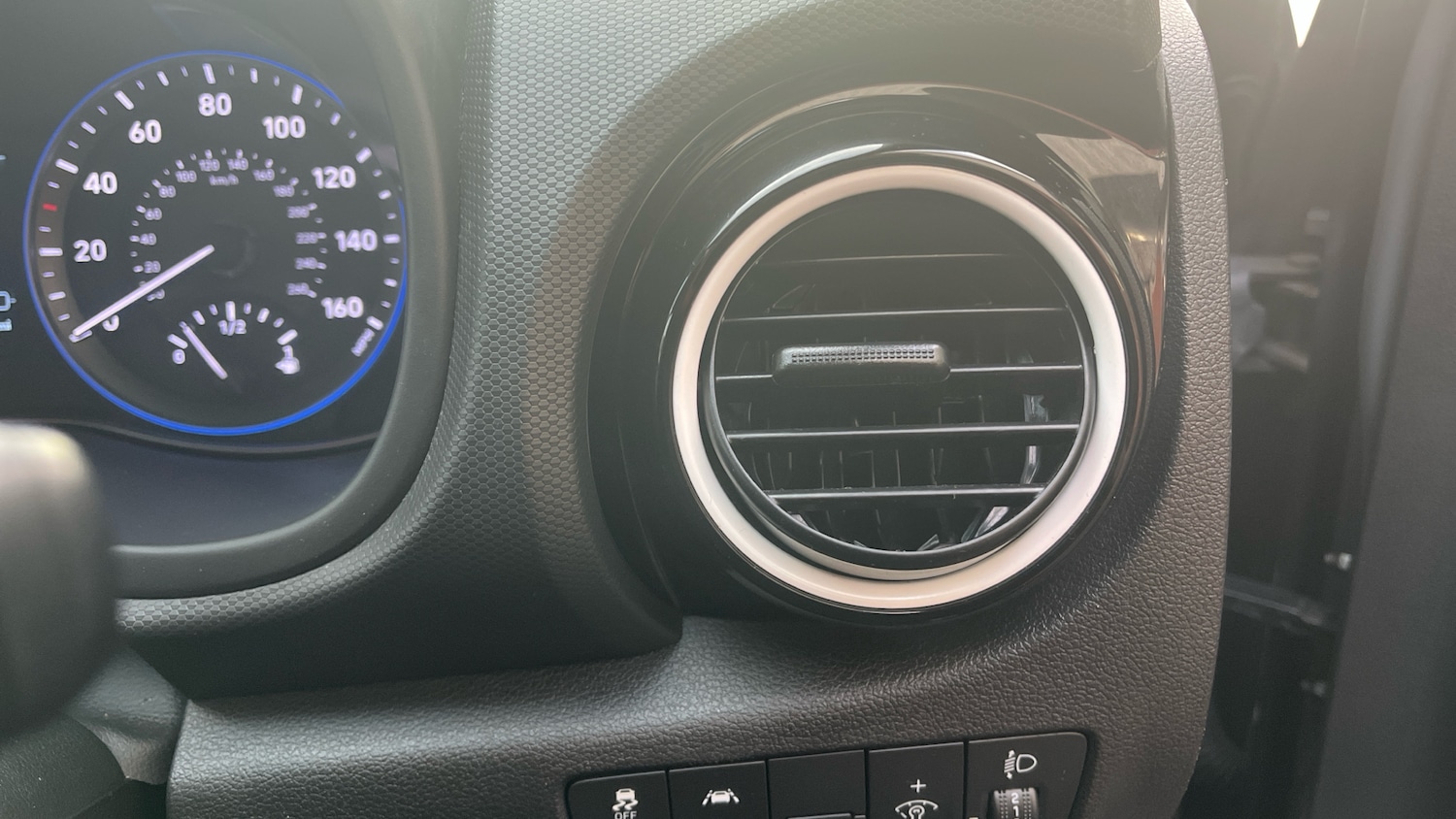 Used Hyundai KONA 2020 for sale - 76905941: Photo 30