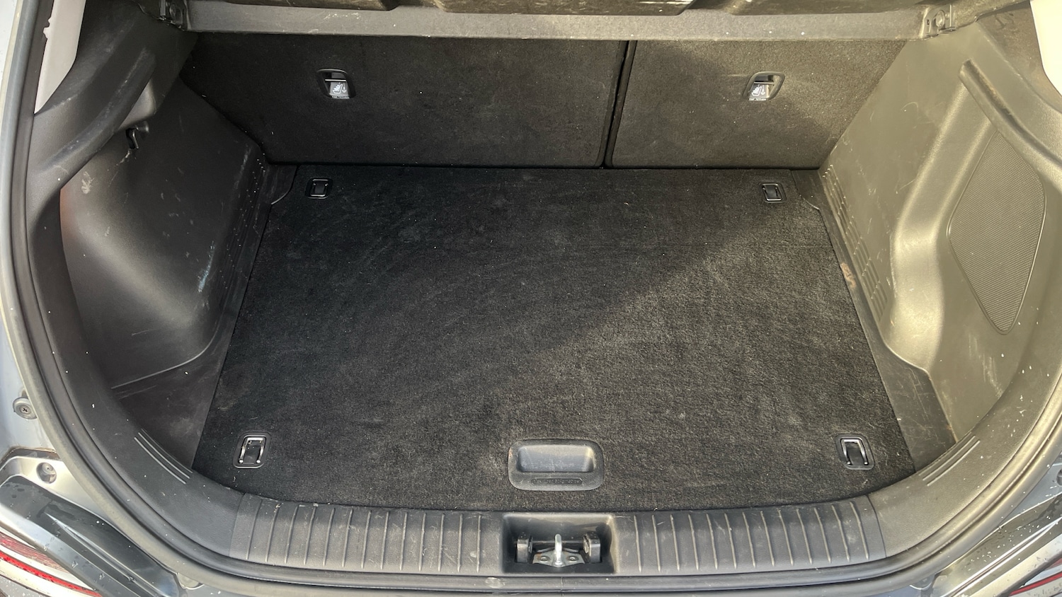 Used Hyundai KONA 2020 for sale - 76905941: Photo 4