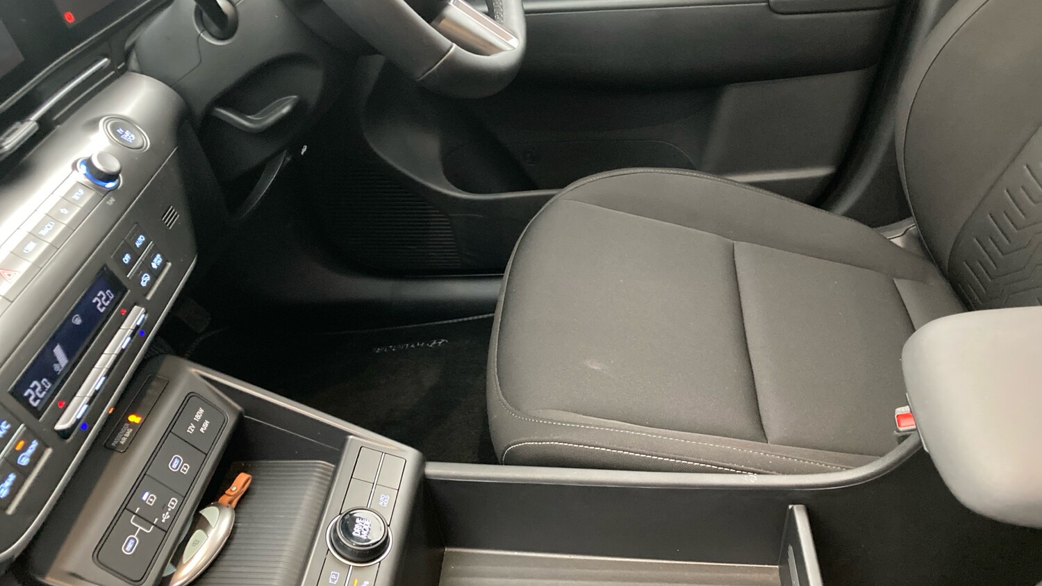 Used Hyundai KONA 2025 for sale - 76891610: Photo 13