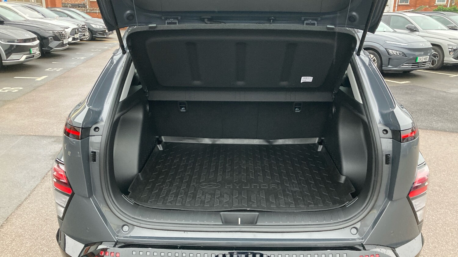 Used Hyundai KONA 2025 for sale - 76891610: Photo 4