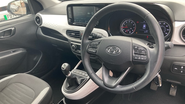 Used Hyundai i10 2022 for sale - 76299751: Photo 11