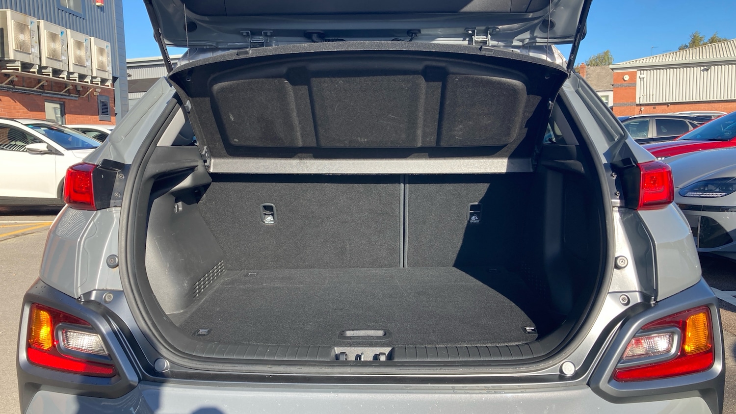 Used Hyundai KONA 2020 for sale - 76720401: Photo 4