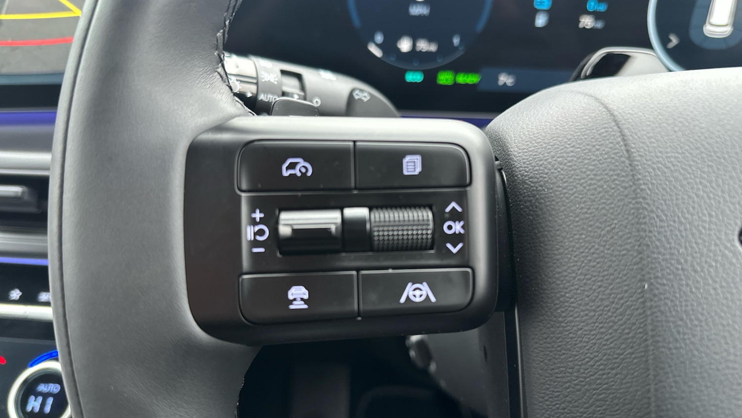 Used Hyundai Santa Fe 2025 for sale - 77088081: Photo 25