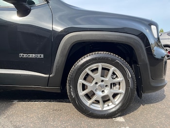 Used Jeep Renegade 2025 for sale - 75458702: Photo