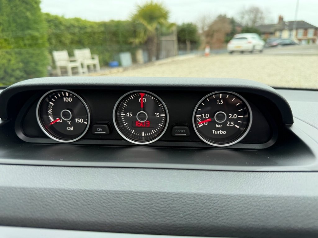 Used Volkswagen Beetle 2016 for sale - 77594491: Photo 13