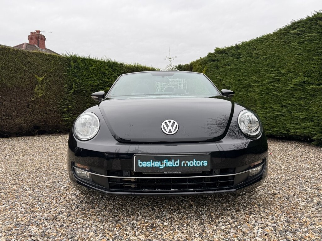 Used Volkswagen Beetle 2016 for sale - 77594491: Photo 2