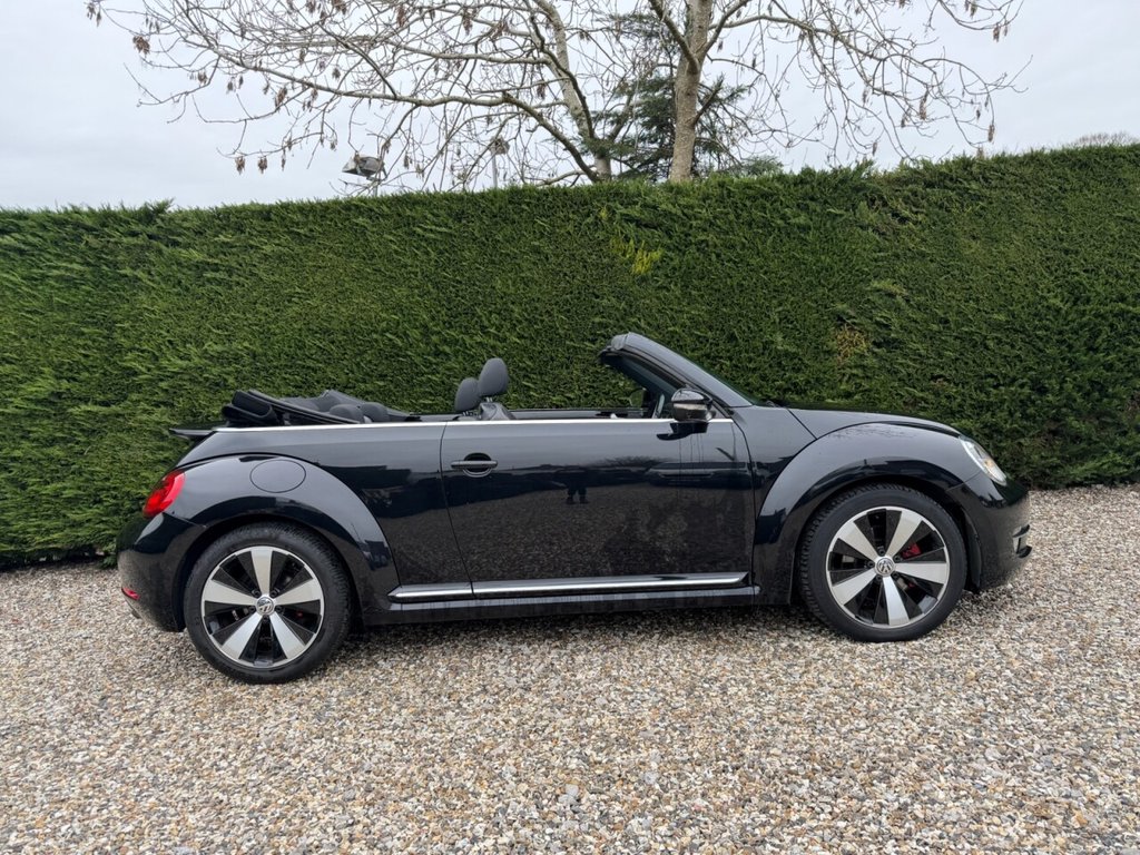 Used Volkswagen Beetle 2016 for sale - 77594491: Photo 4