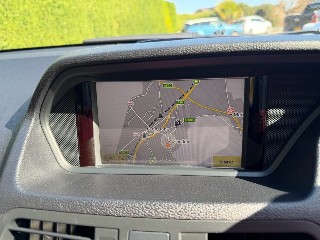 Used Mercedes-Benz E Class 2012 for sale - 77966964: Photo 11