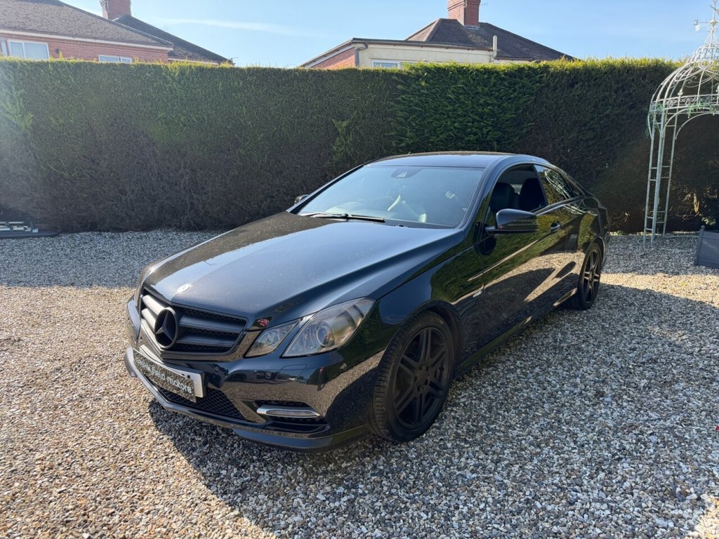 Used Mercedes-Benz E Class 2012 for sale - 77966964: Photo 4