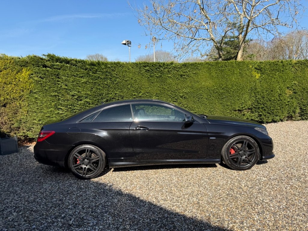 Used Mercedes-Benz E Class 2012 for sale - 77966964: Photo 5