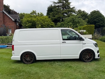 Used Volkswagen Transporter 2019 for sale - 78824298: Photo