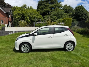 Used Toyota AYGO 2020 for sale - 78955438: Photo