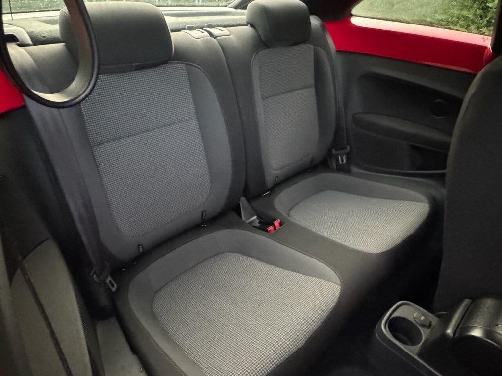 Used Volkswagen Beetle 2014 for sale - 76430011: Photo 14