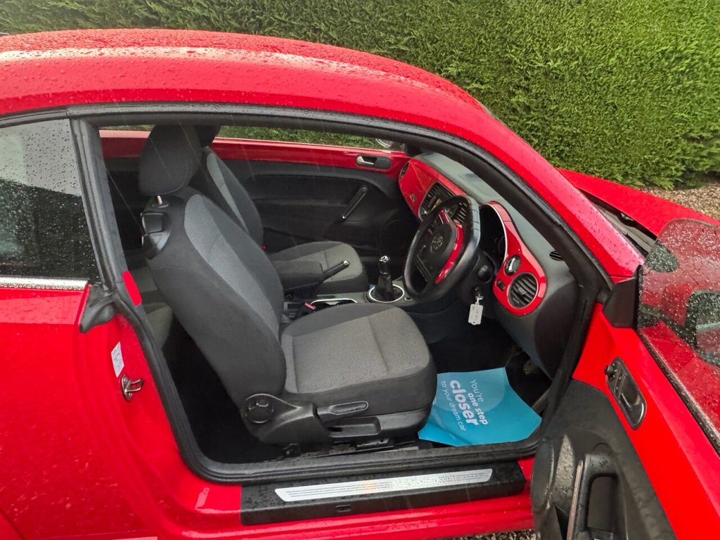 Used Volkswagen Beetle 2014 for sale - 76430011: Photo 19