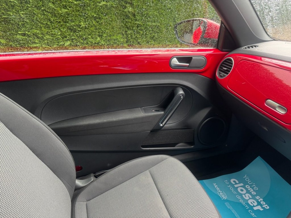 Used Volkswagen Beetle 2014 for sale - 76430011: Photo 25