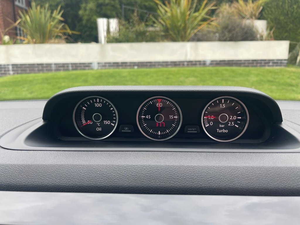 Used Volkswagen Beetle 2016 for sale - 76631716: Photo 14