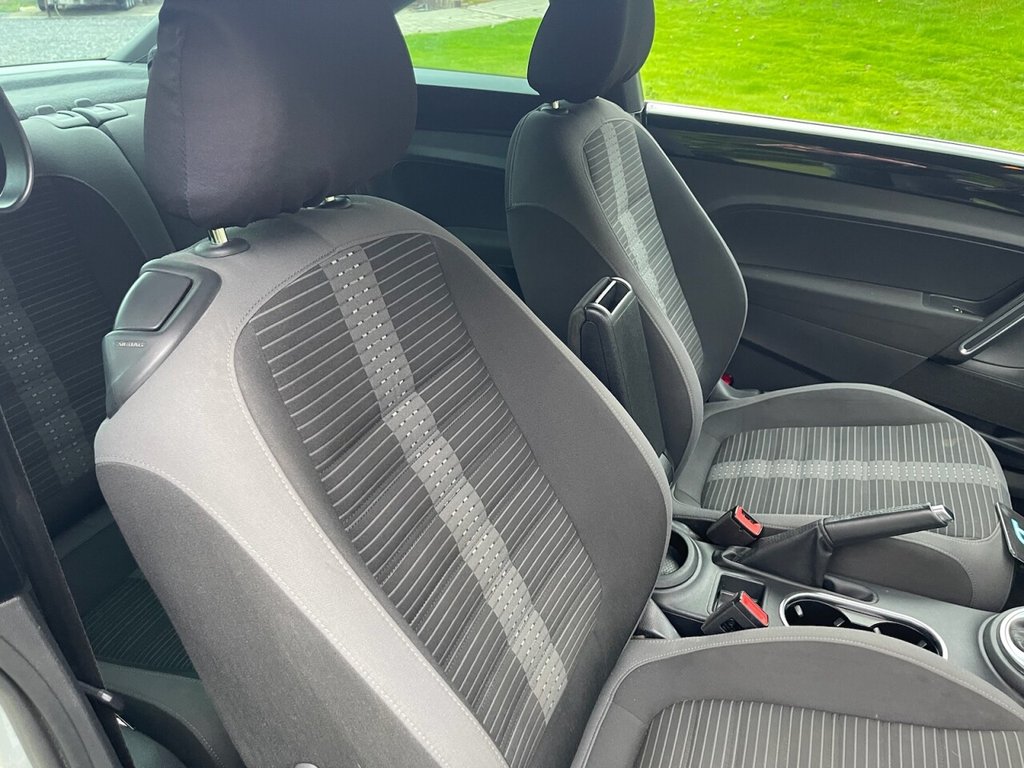 Used Volkswagen Beetle 2016 for sale - 76631716: Photo 31