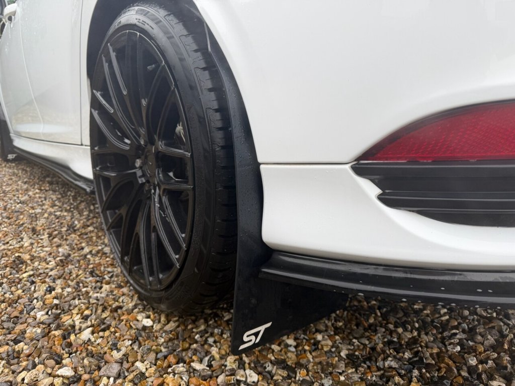 Used Ford Focus 2017 for sale - 76559116: Photo 24