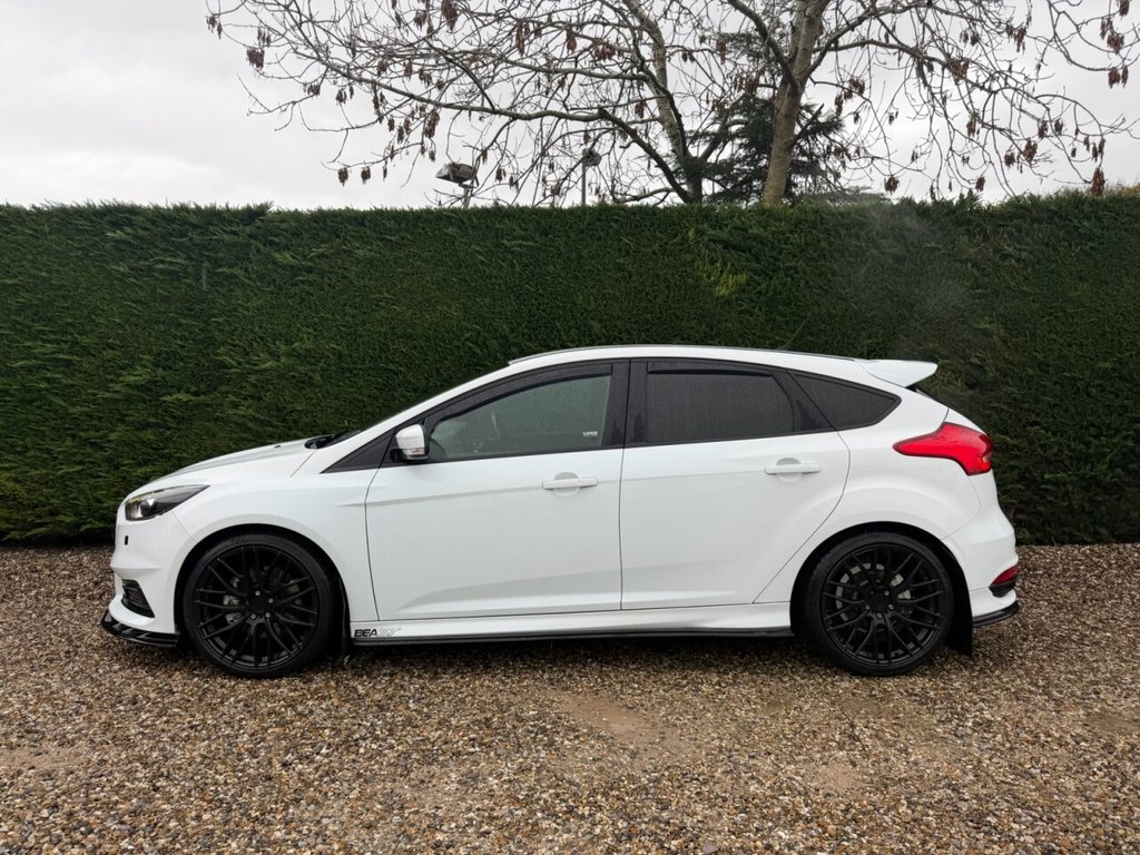 Used Ford Focus 2017 for sale - 76559116: Photo 4