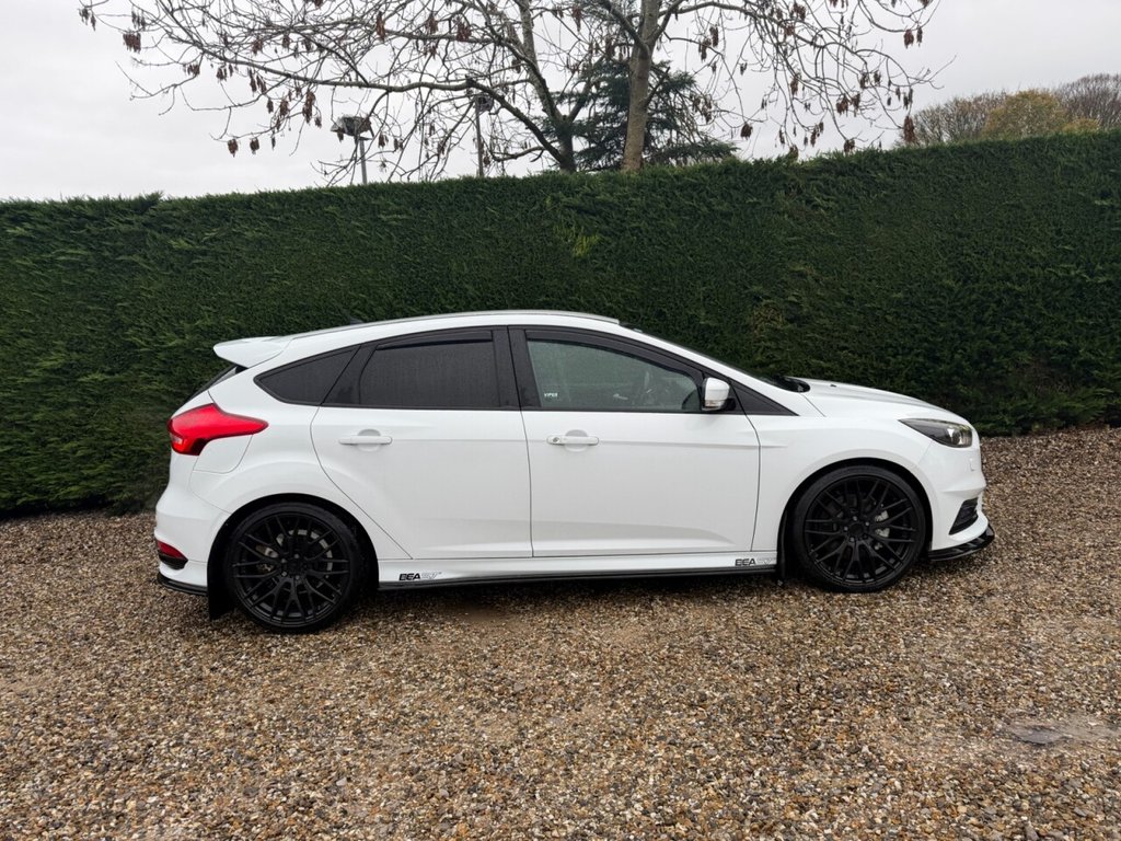 Used Ford Focus 2017 for sale - 76559116: Photo 5