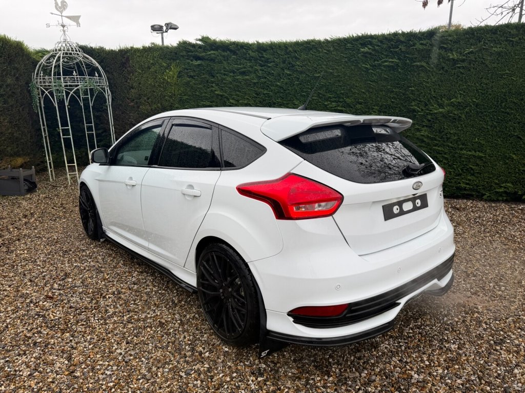 Used Ford Focus 2017 for sale - 76559116: Photo 9