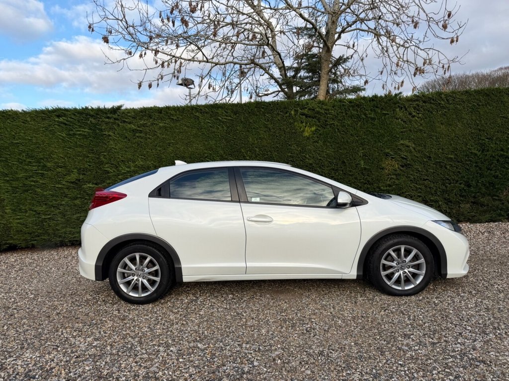 Used Honda Civic 2012 for sale - 77048720: Photo 8