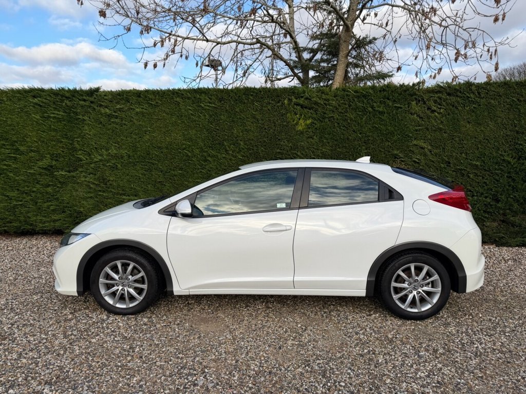 Used Honda Civic 2012 for sale - 77048720: Photo 9