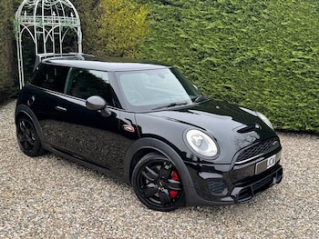 MINI Hatch feature image