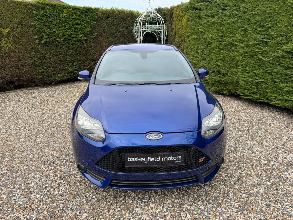 Used Ford Focus 2012 for sale - 77666994: Photo 2