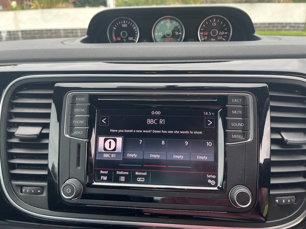 Used Volkswagen Beetle 2016 for sale - 76909812: Photo 16