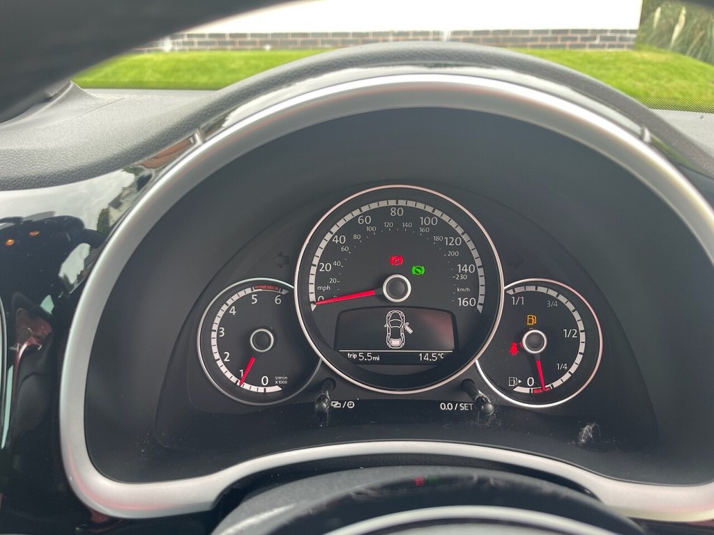 Used Volkswagen Beetle 2016 for sale - 76909812: Photo 18