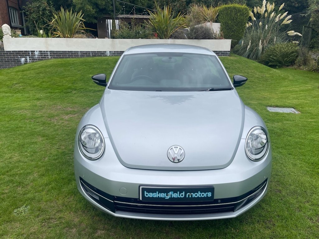 Used Volkswagen Beetle 2016 for sale - 76909812: Photo 2