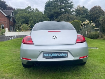 Used Volkswagen Beetle 2016 for sale - 76909812: Photo