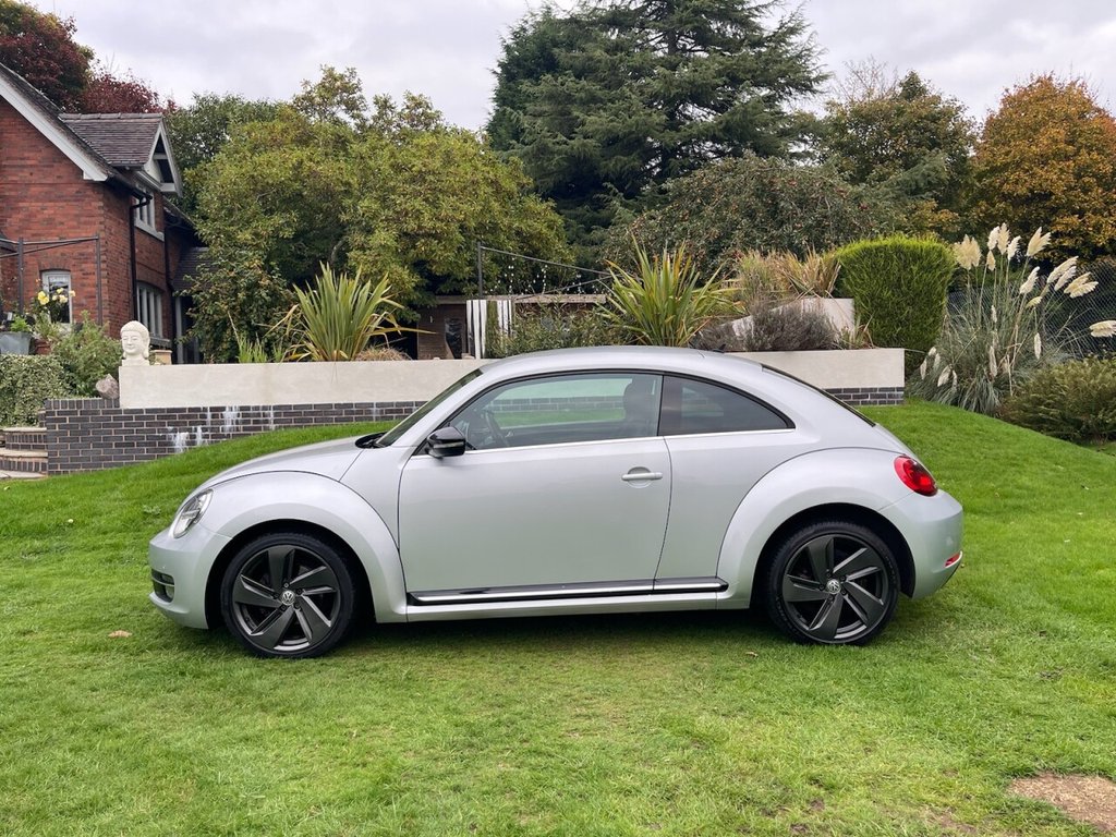 Used Volkswagen Beetle 2016 for sale - 76909812: Photo 4
