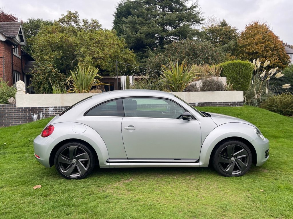 Used Volkswagen Beetle 2016 for sale - 76909812: Photo 5