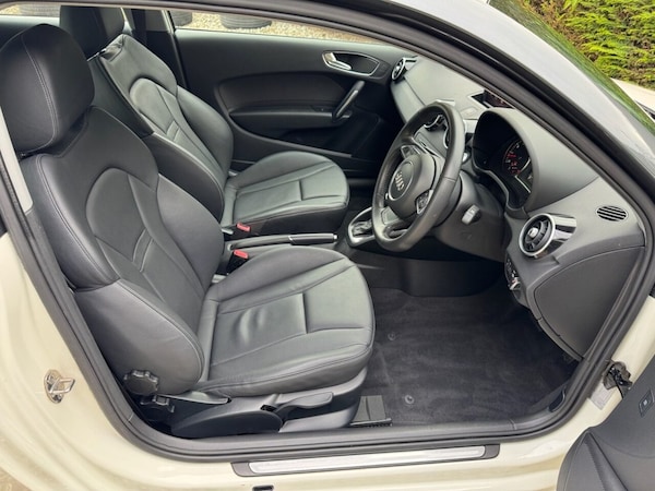 Used Audi A1 2011 for sale - 76210790: Photo 12