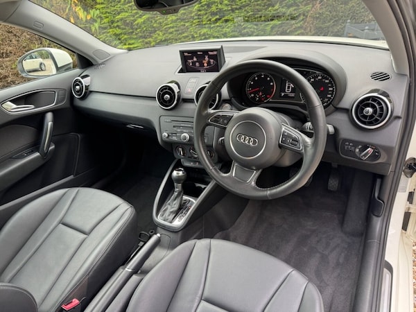 Used Audi A1 2011 for sale - 76210790: Photo 14