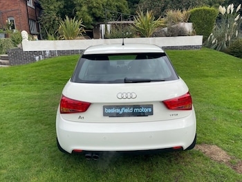 Used Audi A1 2011 for sale - 76210790: Photo