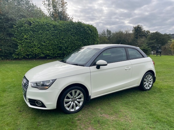 Used Audi A1 2011 for sale - 76210790: Photo 6