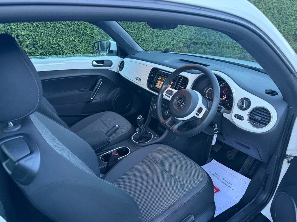 Used Volkswagen Beetle 2015 for sale - 77356676: Photo 12