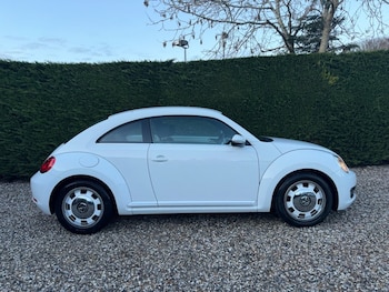 Used Volkswagen Beetle 2015 for sale - 77356676: Photo
