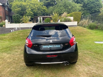 Used Peugeot 208 2013 for sale - 75300861: Photo