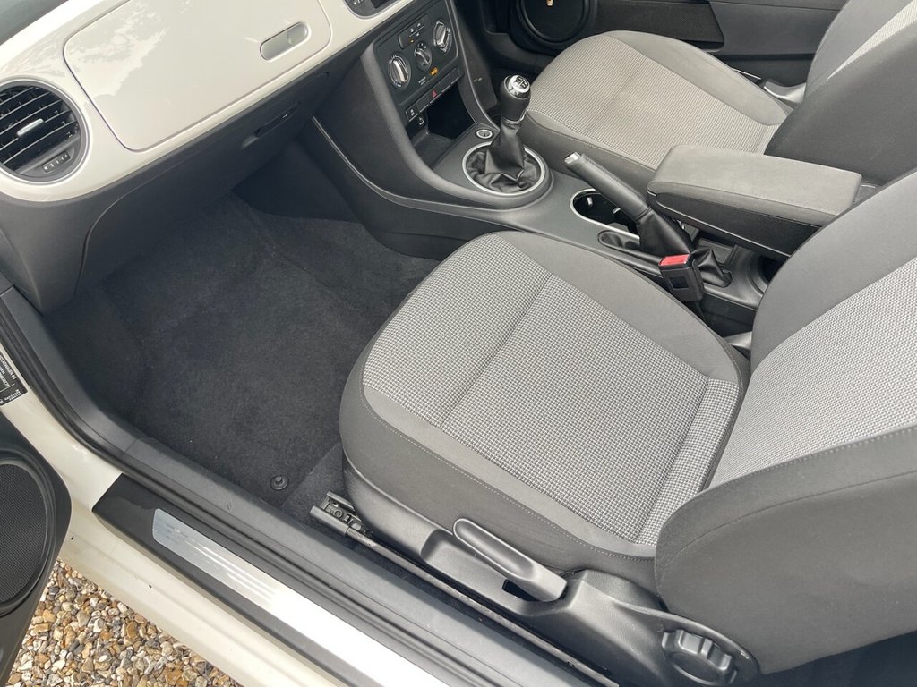 Used Volkswagen Beetle 2013 for sale - 76132343: Photo 16