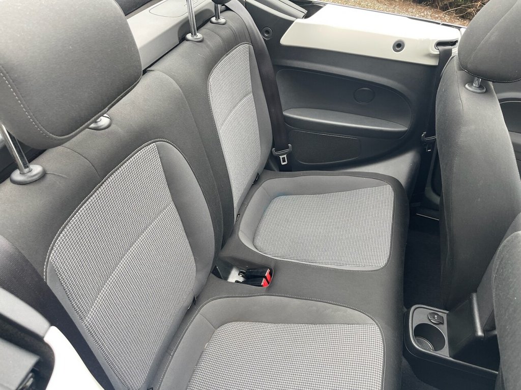Used Volkswagen Beetle 2013 for sale - 76132343: Photo 23