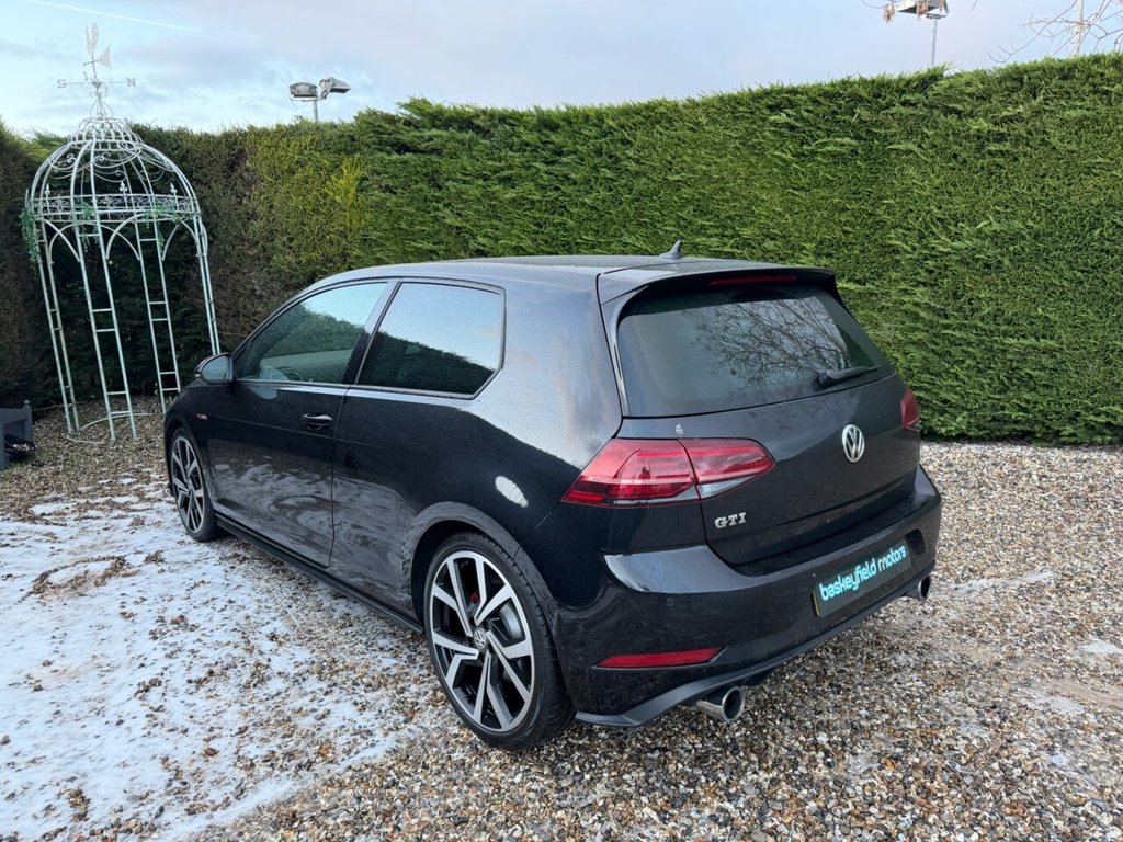 Used Volkswagen Golf 2018 for sale - 77133499: Photo 30